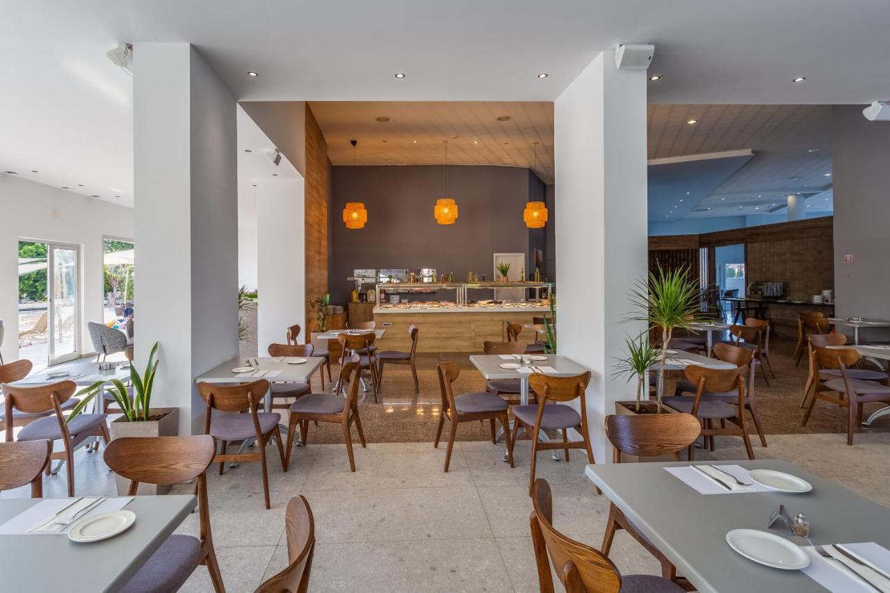 Toxotis Hotel Pernera ภายนอก รูปภาพ