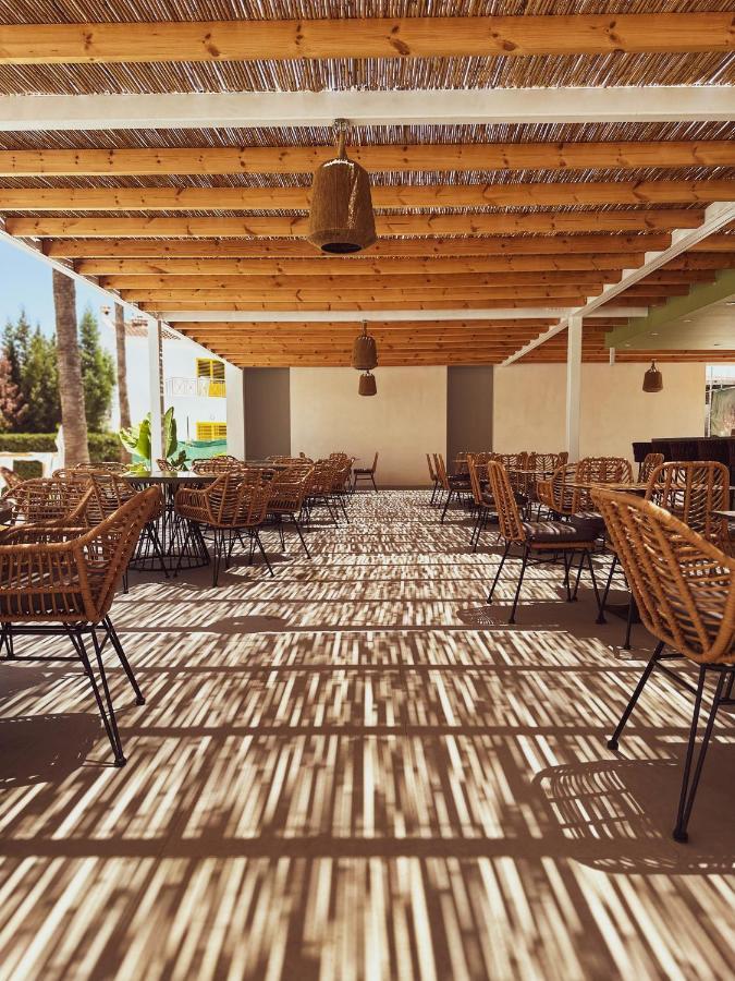 Toxotis Hotel Pernera ภายนอก รูปภาพ