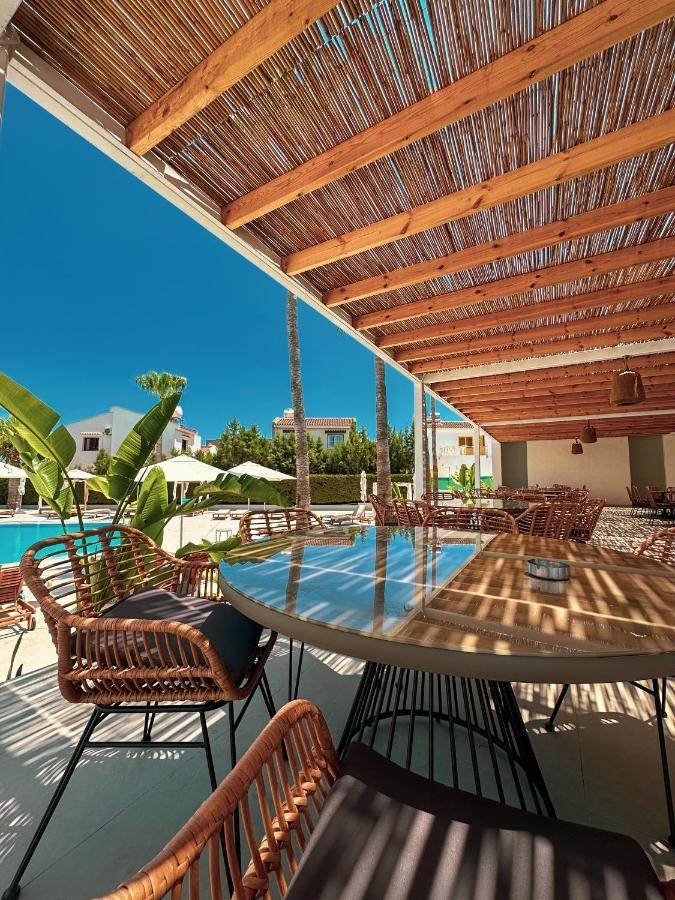 Toxotis Hotel Pernera ภายนอก รูปภาพ