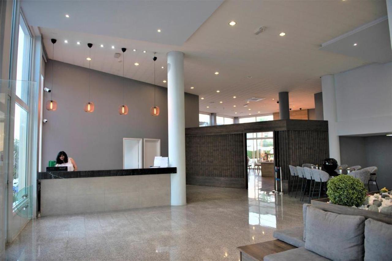 Toxotis Hotel Pernera ภายนอก รูปภาพ