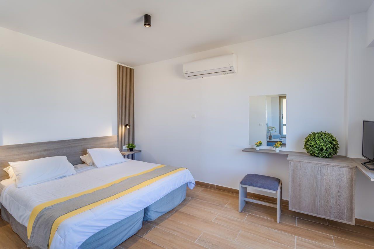 Toxotis Hotel Pernera ภายนอก รูปภาพ