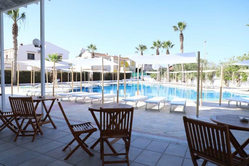 Toxotis Hotel Pernera ภายนอก รูปภาพ